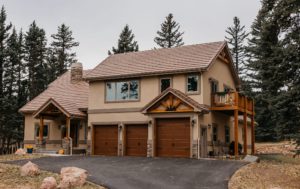 Mountain Modern Pine style home in Colorado